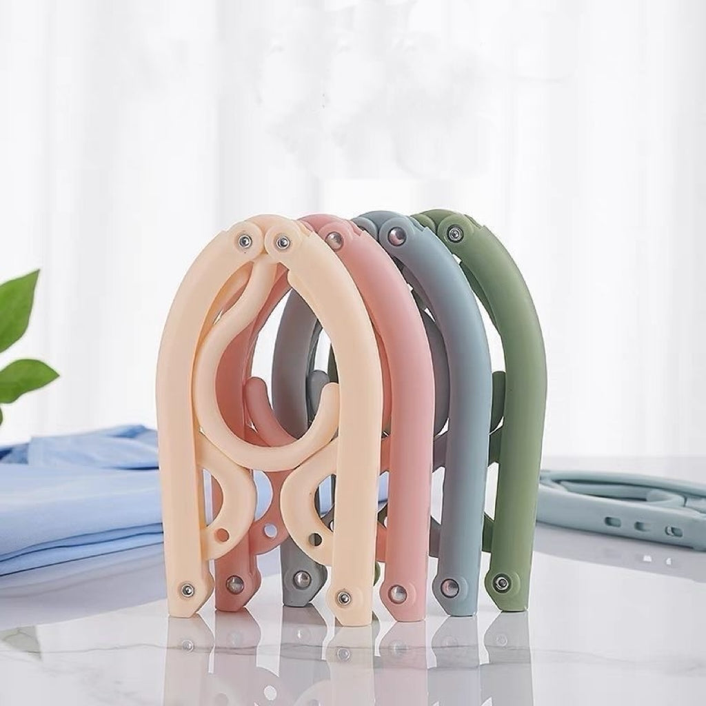 Multifunctional folding hanger